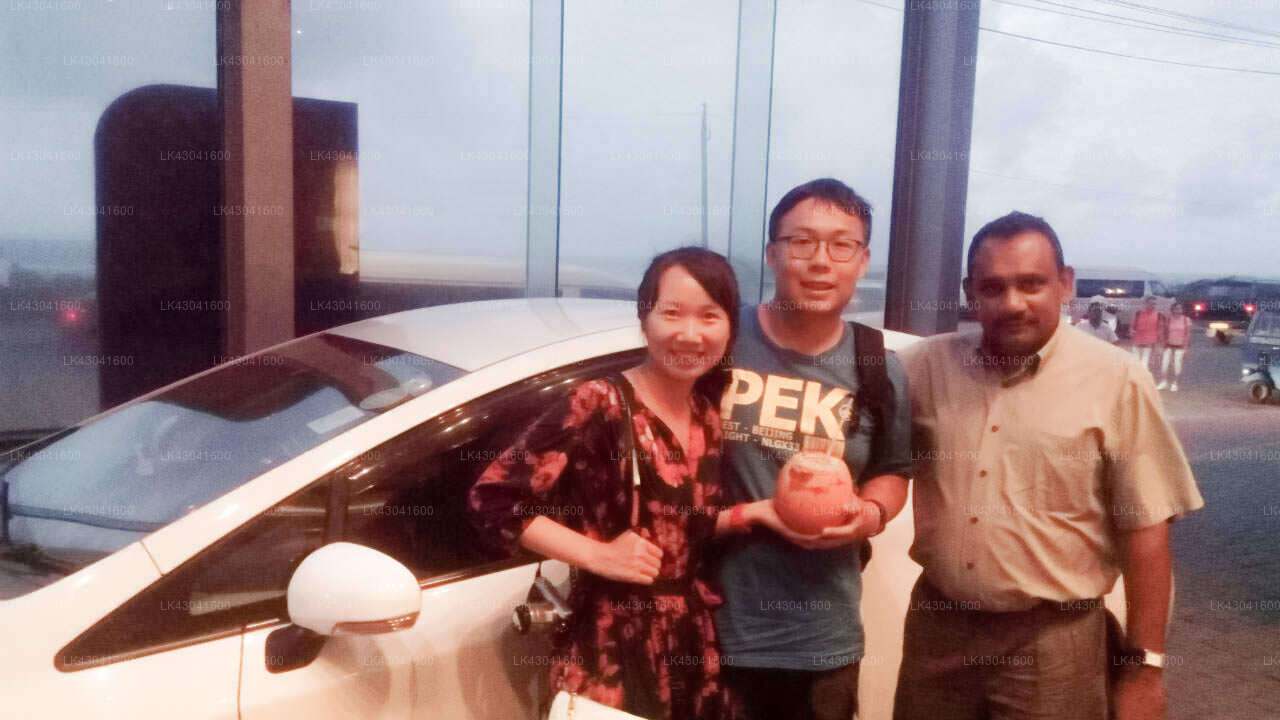 Transfer between Colombo Airport (CMB) and Aranya Resort, Yala