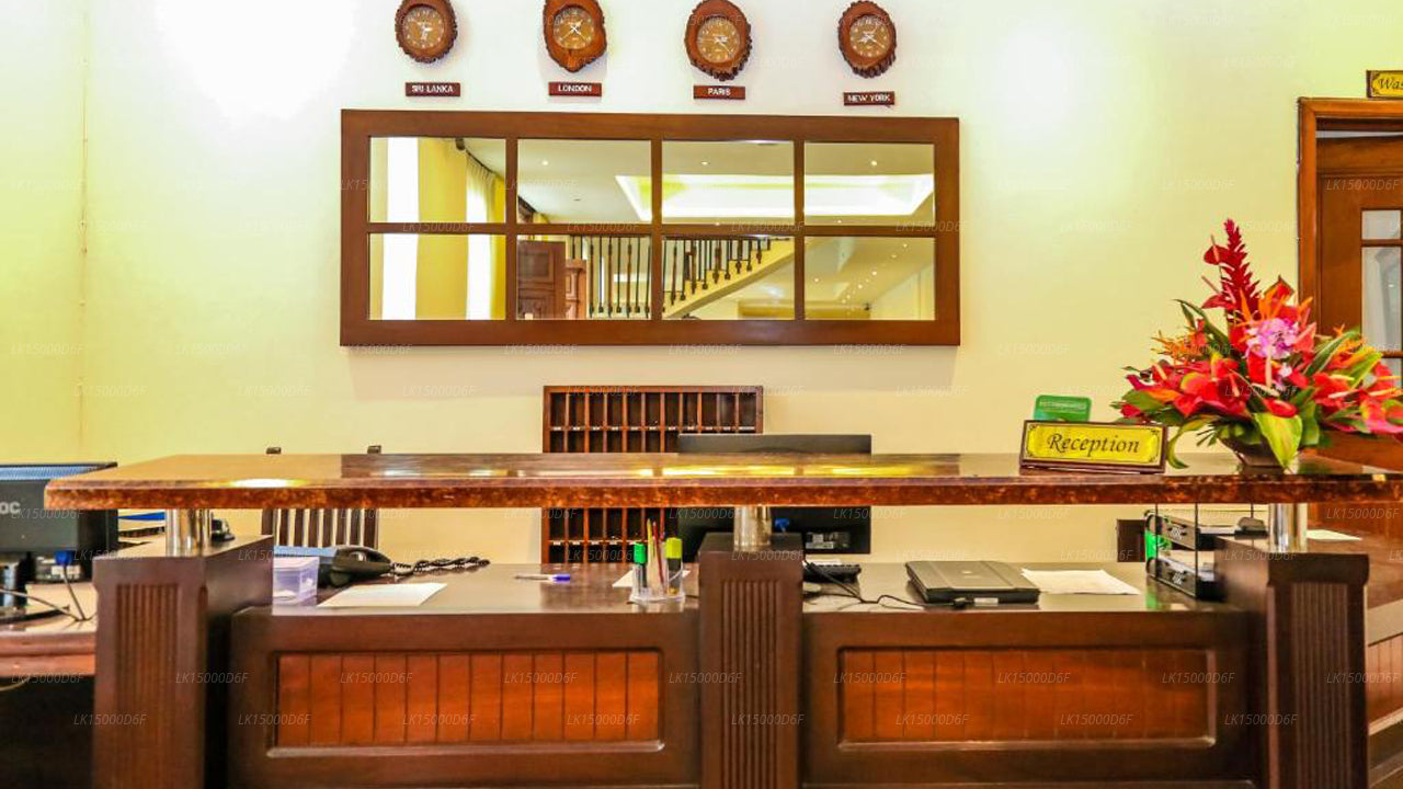 奥克雷丽晶酒店，康提