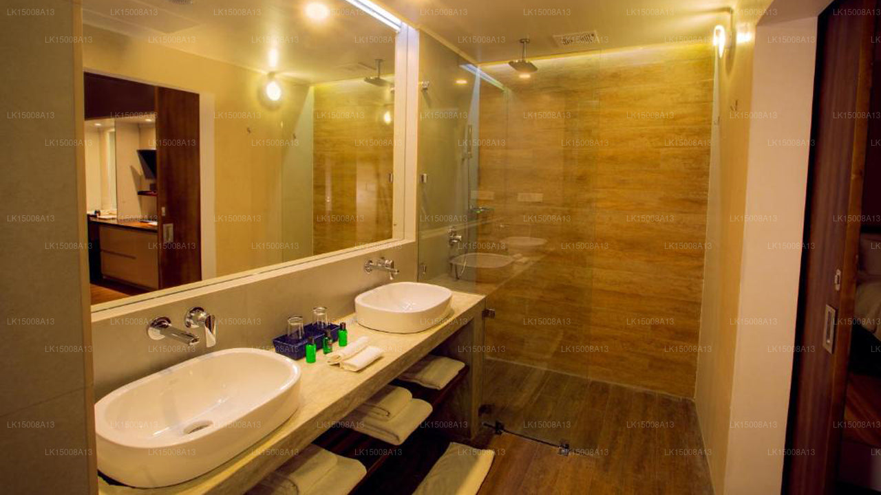 康提塞瓦纳城市酒店