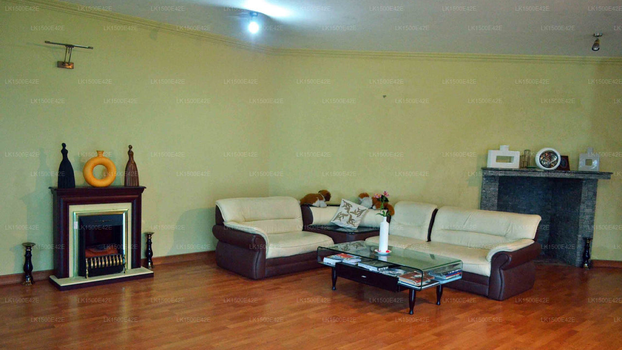 艾拉·希尔克雷斯特