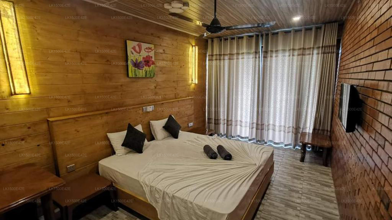 艾拉·希尔克雷斯特