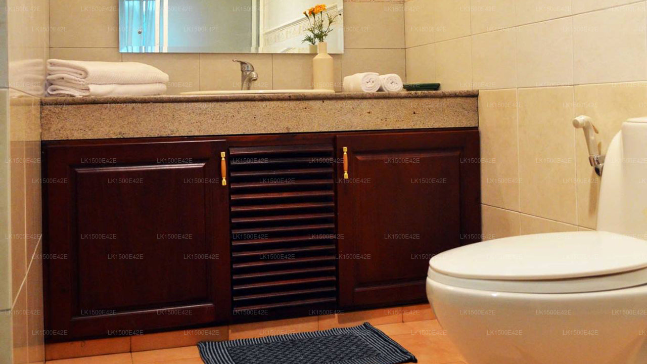 艾拉·希尔克雷斯特