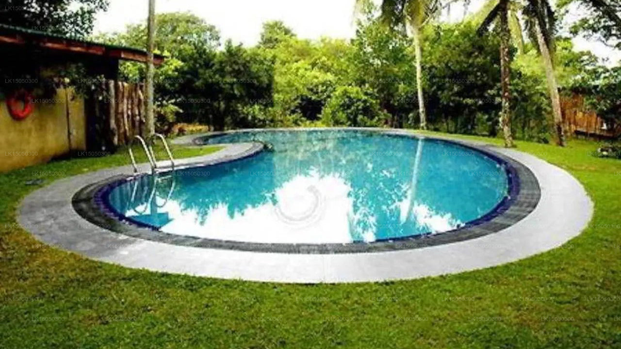 Owinka Lake Resort, Moronthuduwa