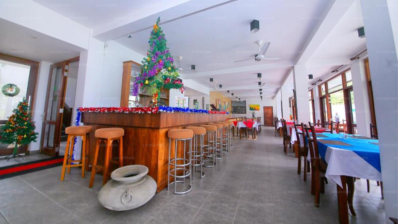 Rockside Beach Resort, Induruwa