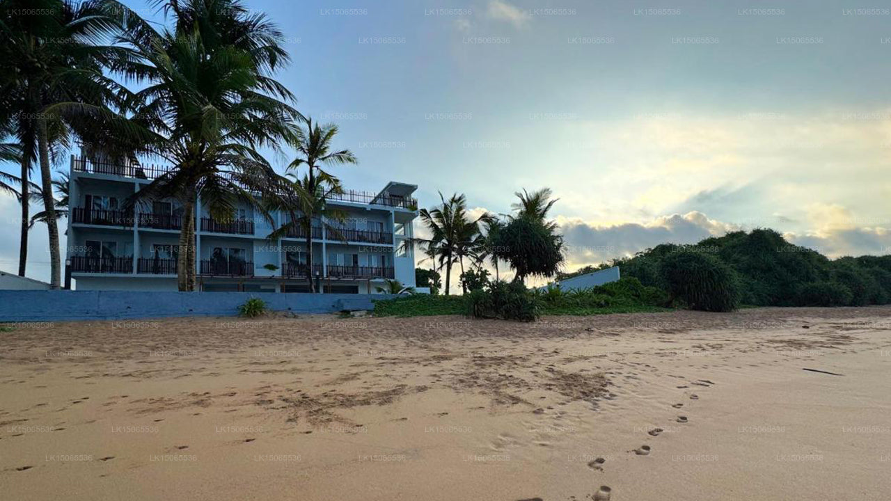 Moi Induruwa by DBI, Induruwa