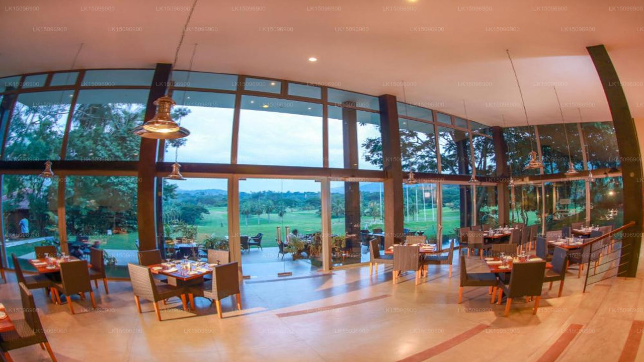 Fourteen at Victoria Golf & Country Resort, Kandy