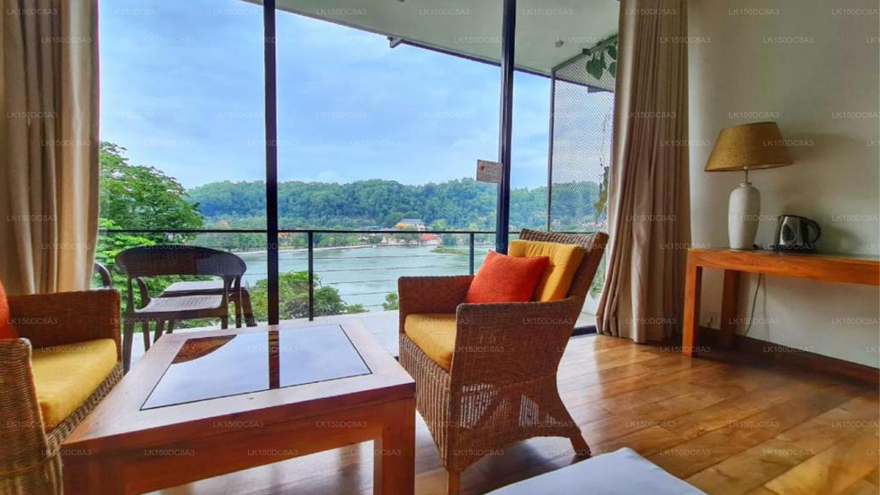 康提莱克伍德公寓