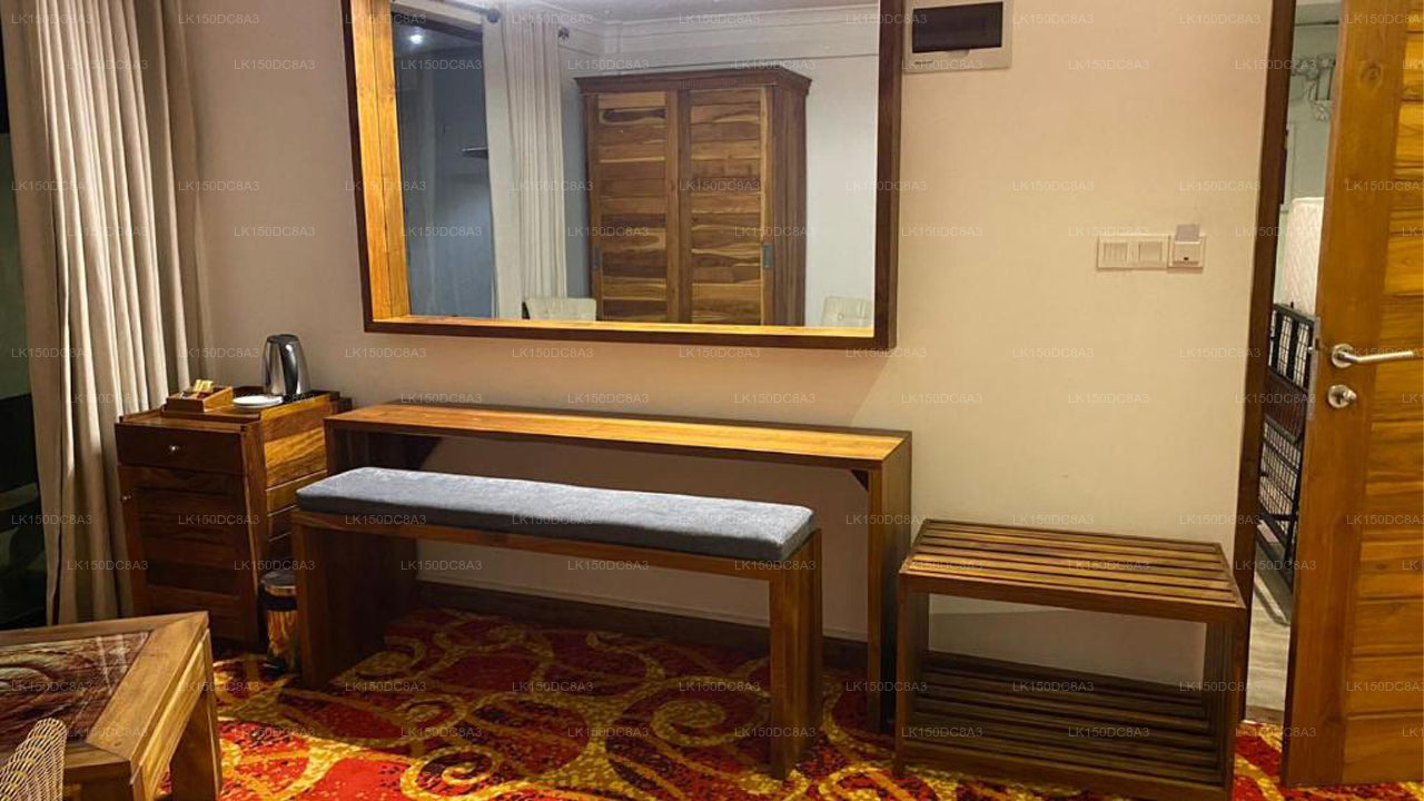 康提莱克伍德公寓