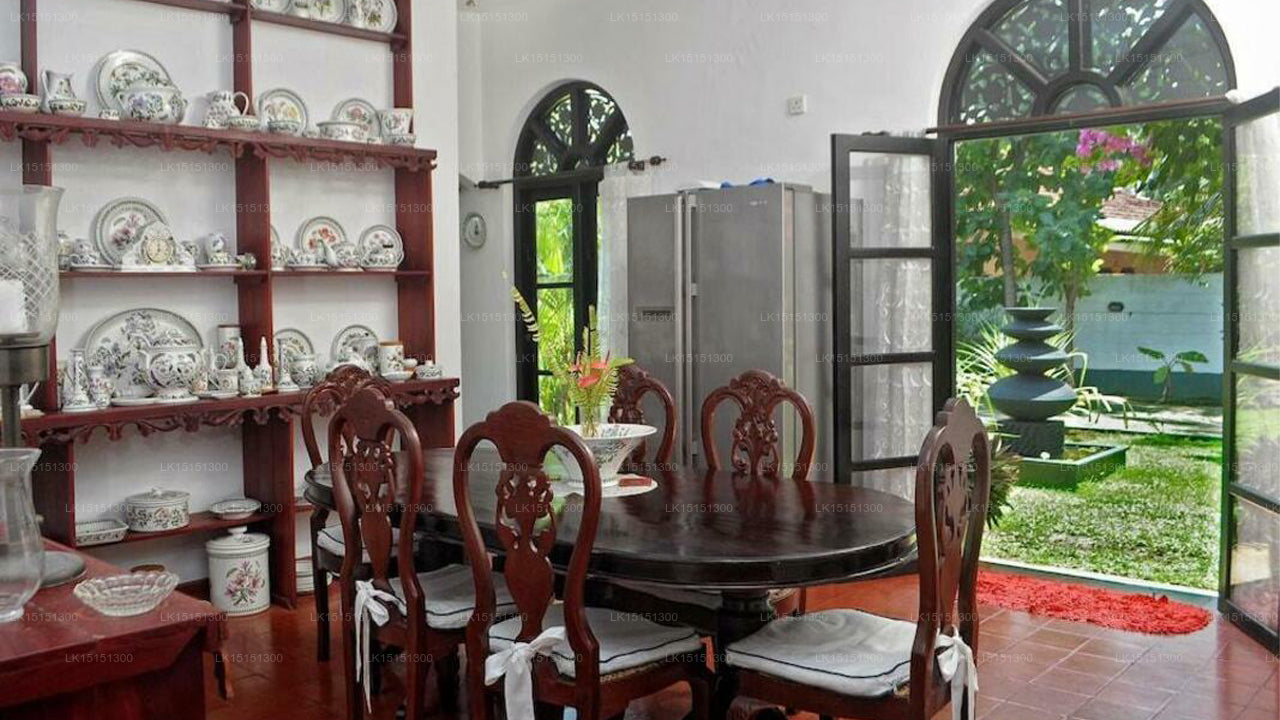 Villa Suriyagaha, Waikkal