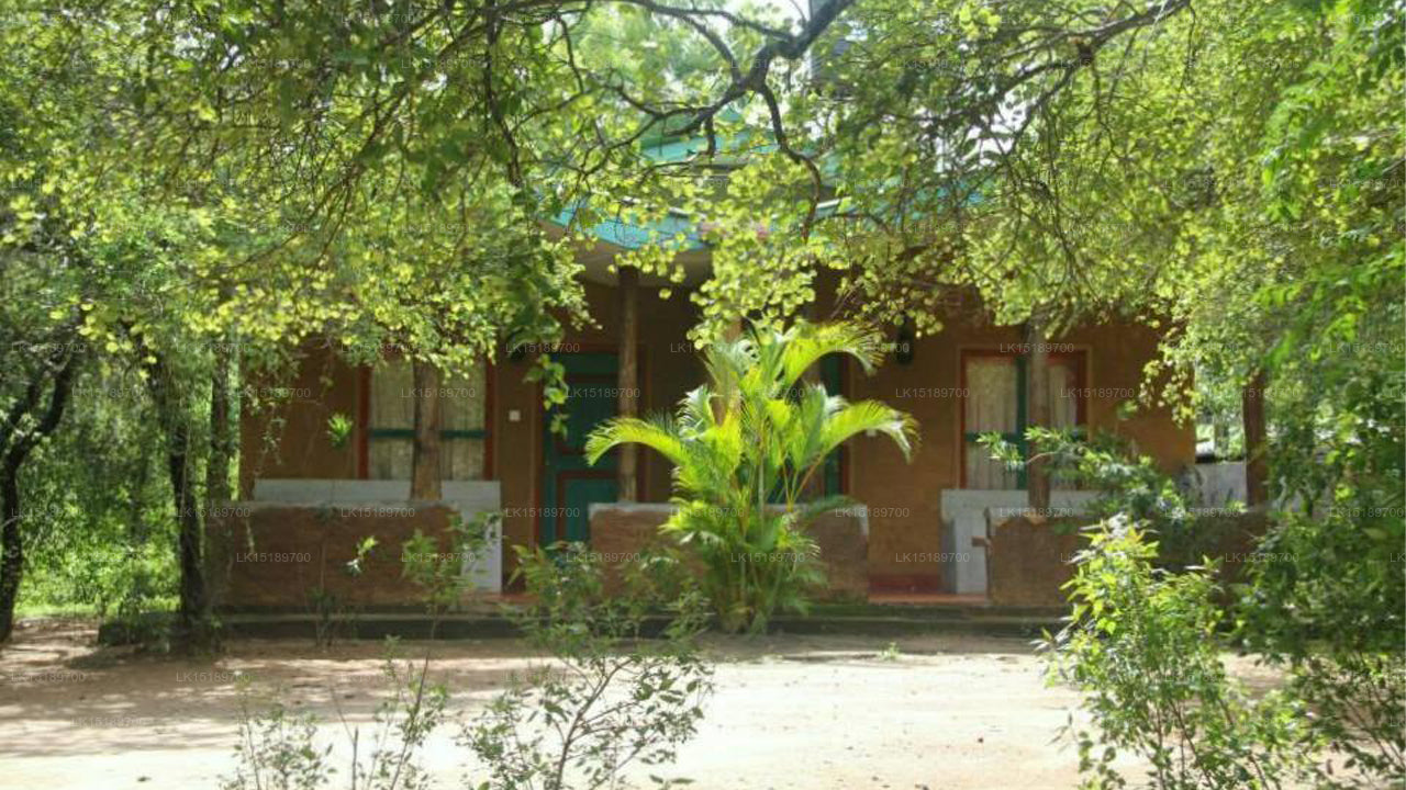 Clay Hut Village, Polonnaruwa
