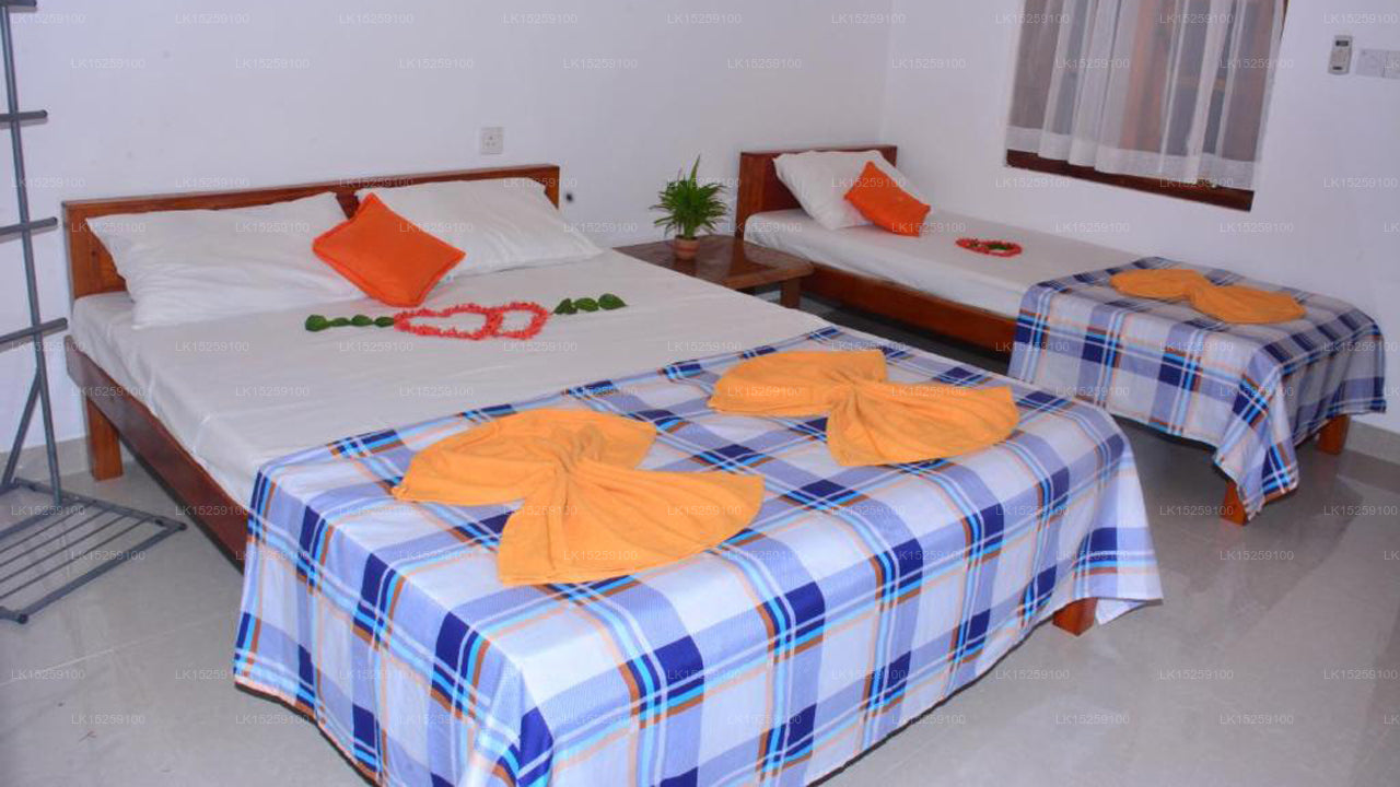 Pleasant Park Holiday Inn, Trincomalee