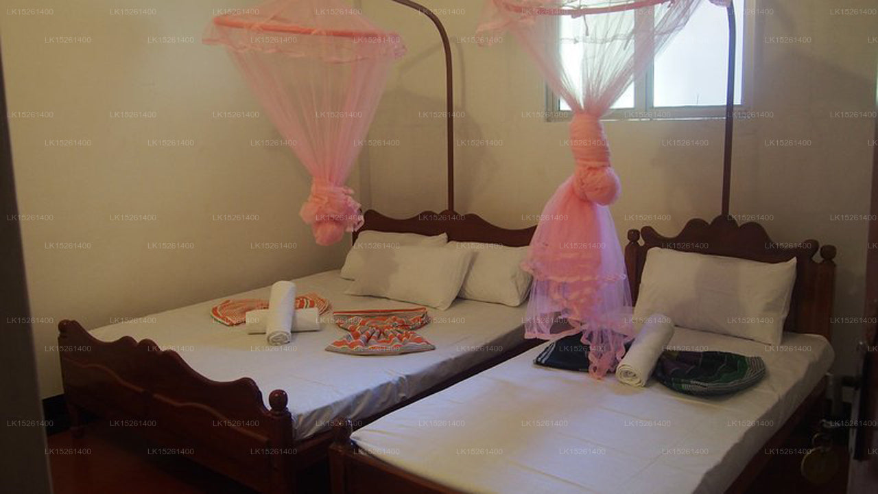 Orion Beach Way, Trincomalee