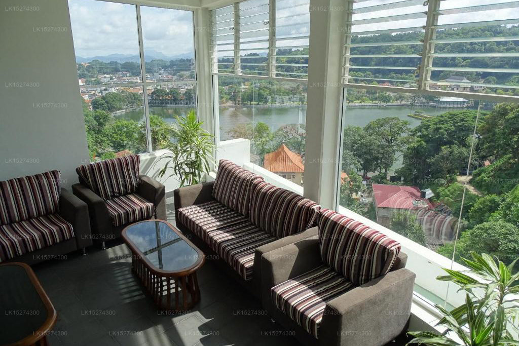 康提至尊酒店, 康提