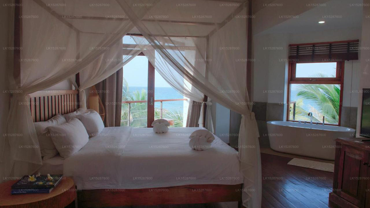 Cardamon Hotel, Nilaveli