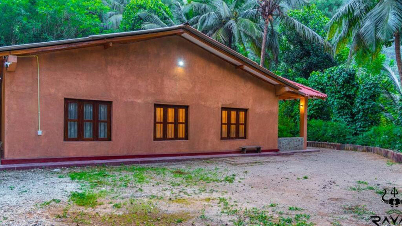 Ravan Herbal Cottage,	Meemure