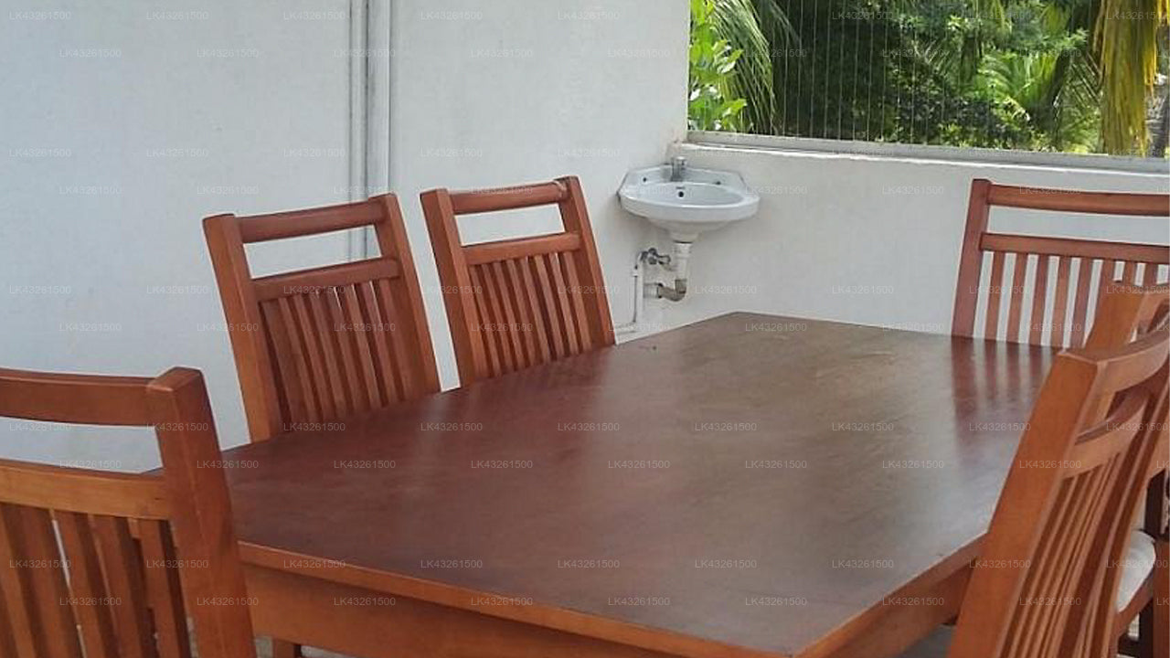 Bluewater Beach Resort, Trincomalee