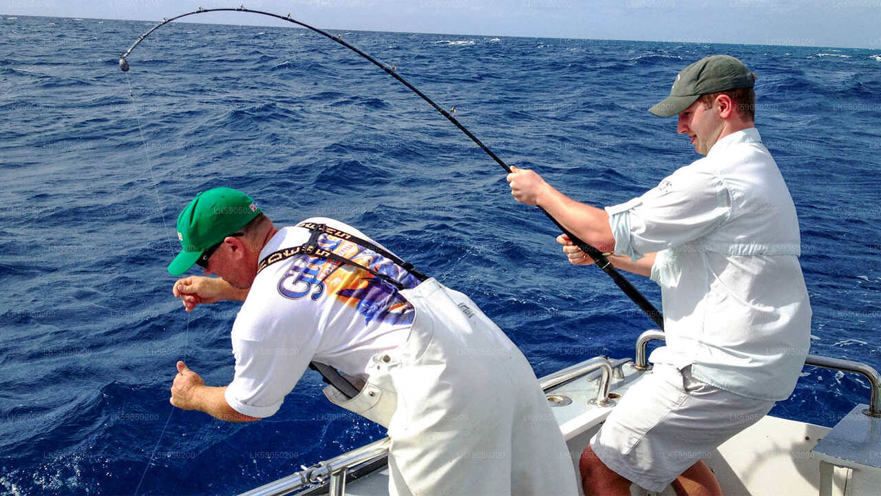 从米瑞莎出发的豪华快艇私人钓鱼之旅