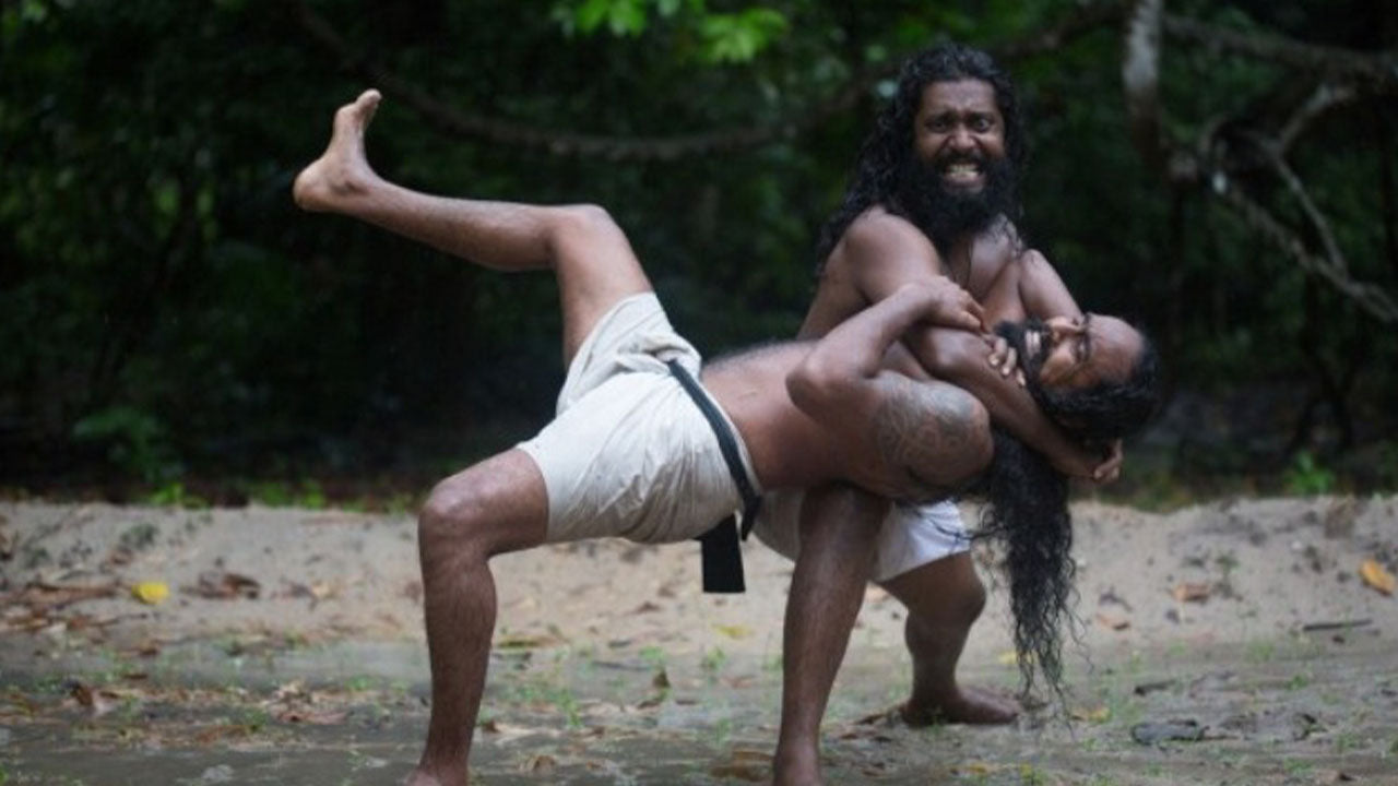 来自哈巴拉娜的 Rana Bera 的 Angampora 表演