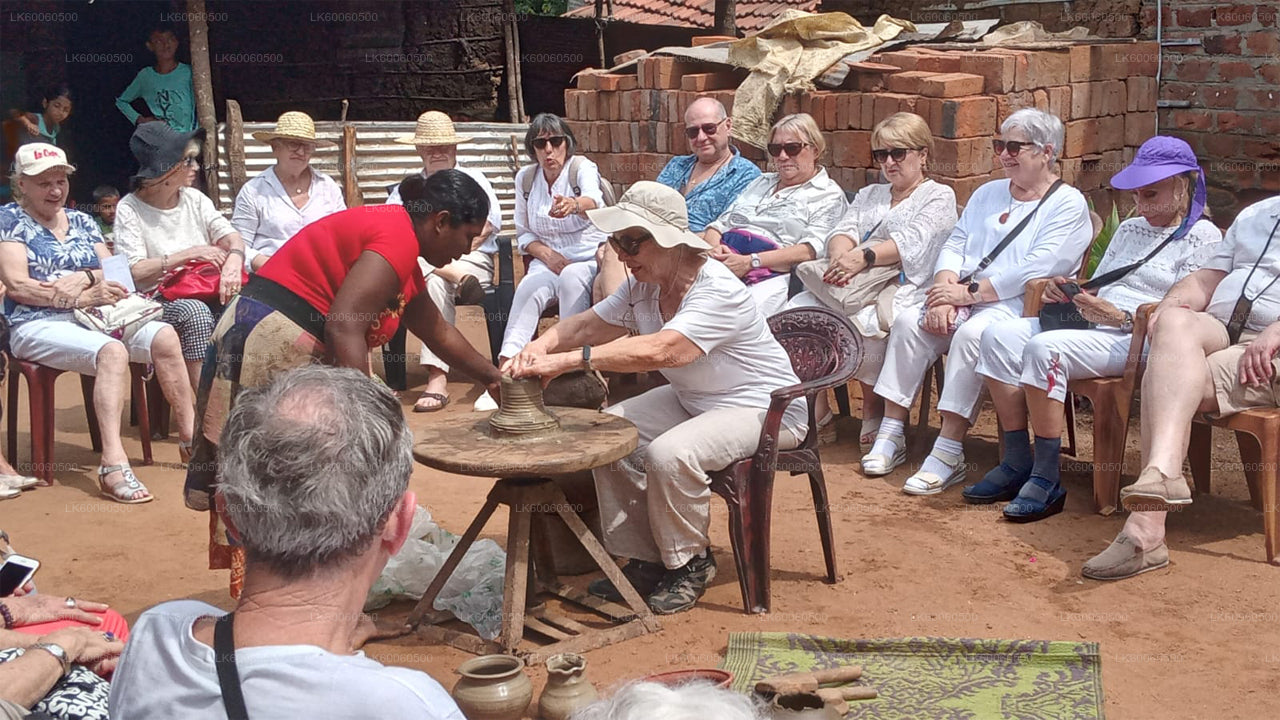 哈伯勒内出发的希里瓦杜纳村之旅