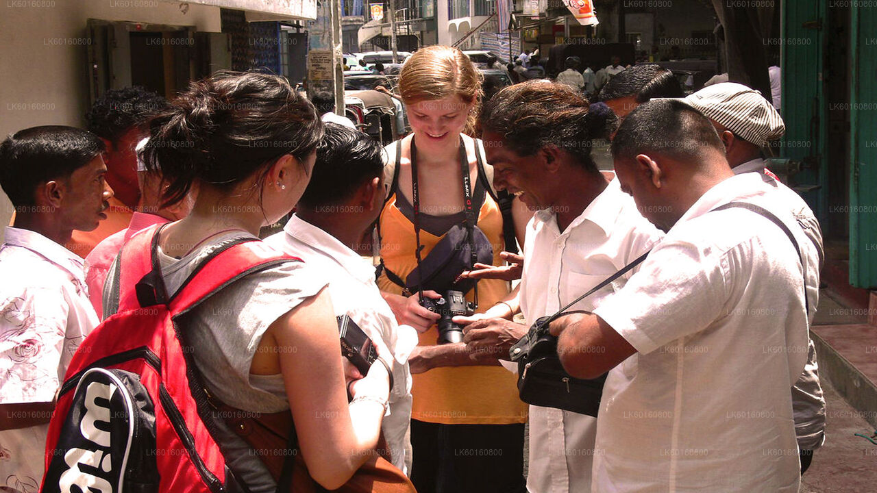 从瓦杜瓦出发探索拉特纳普勒的宝石矿