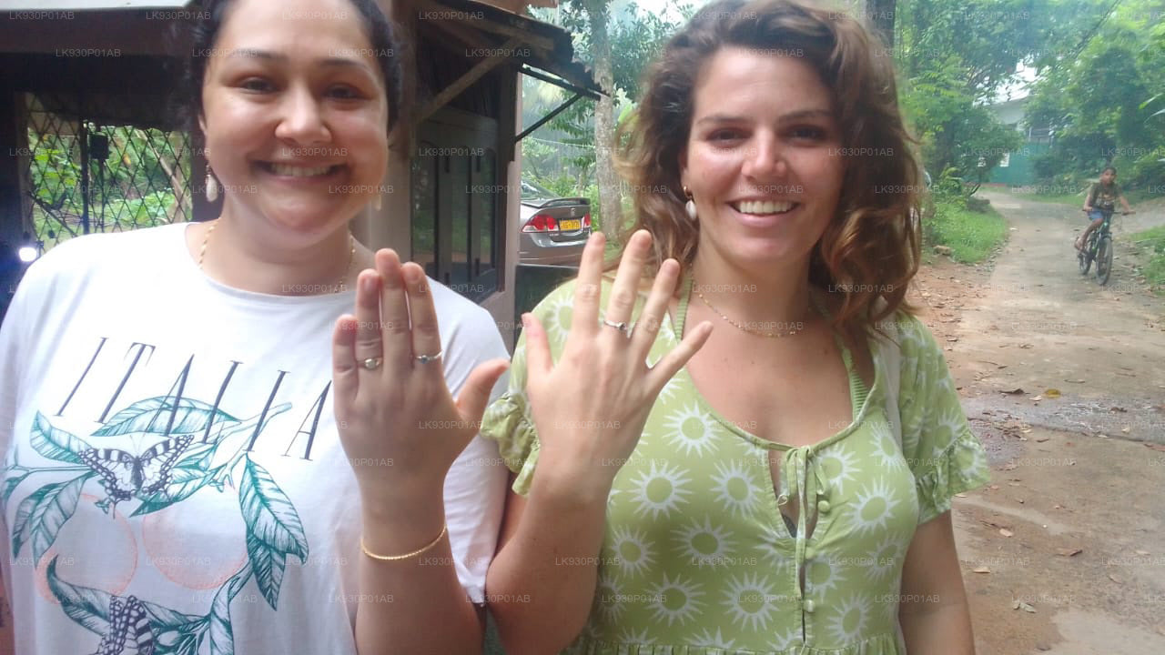 韦利格默 (Weligama) 宝石和珠宝工作坊