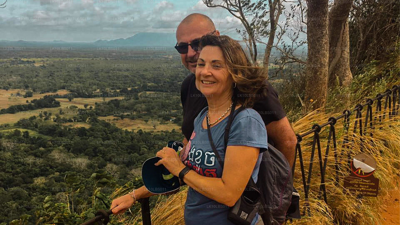 East Explorer（21 天）