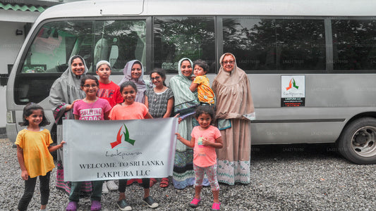 Hiriketiya City to Colombo Airport Private Transfer