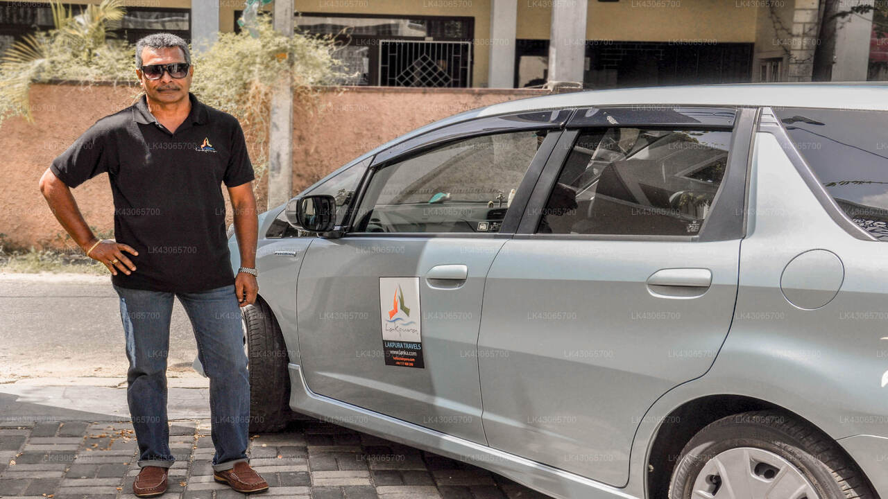 Transfer between Colombo Airport (CMB) and Mandira Strathdon Holiday Bungalow, Hatton