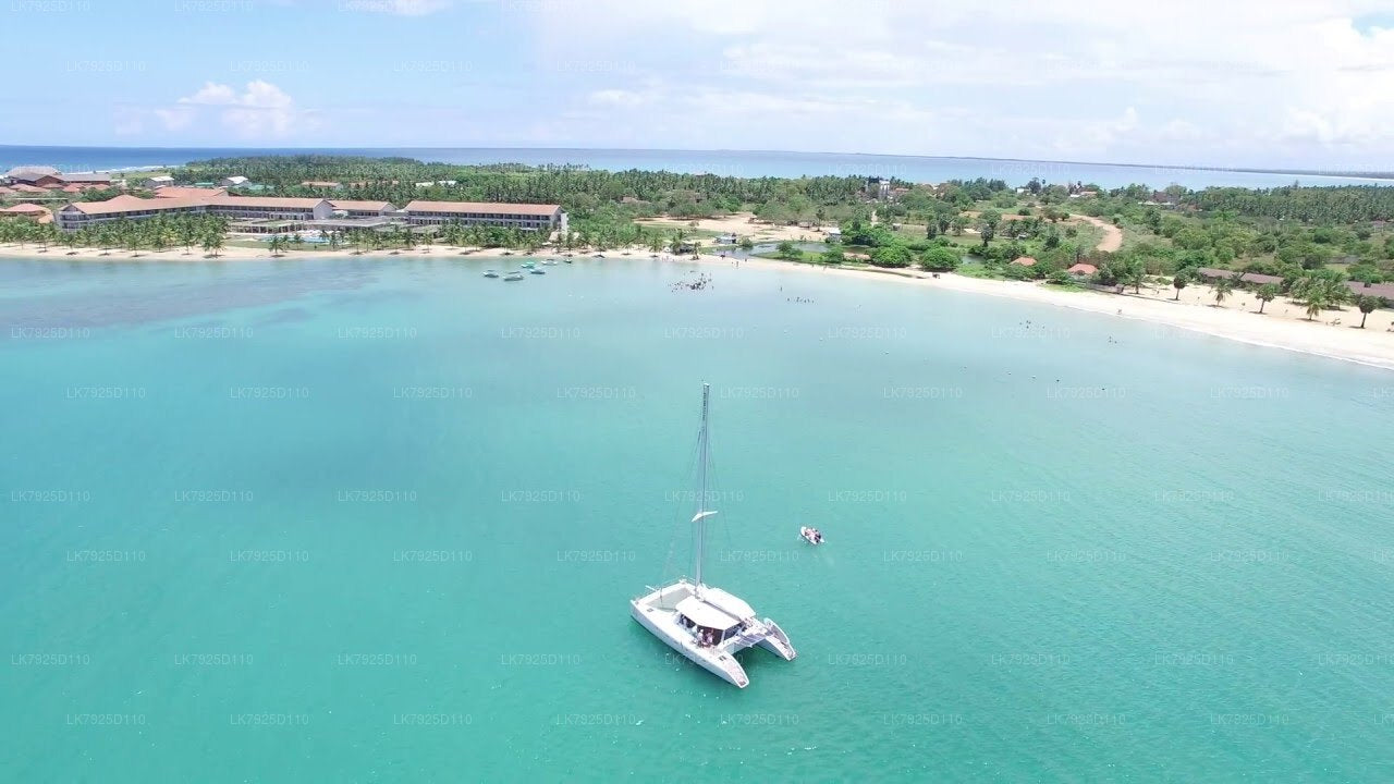 从帕西库达出发的过夜帆船游船度假