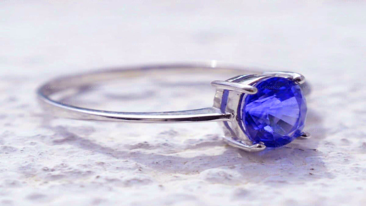 韦利格默 (Weligama) 宝石和珠宝工作坊